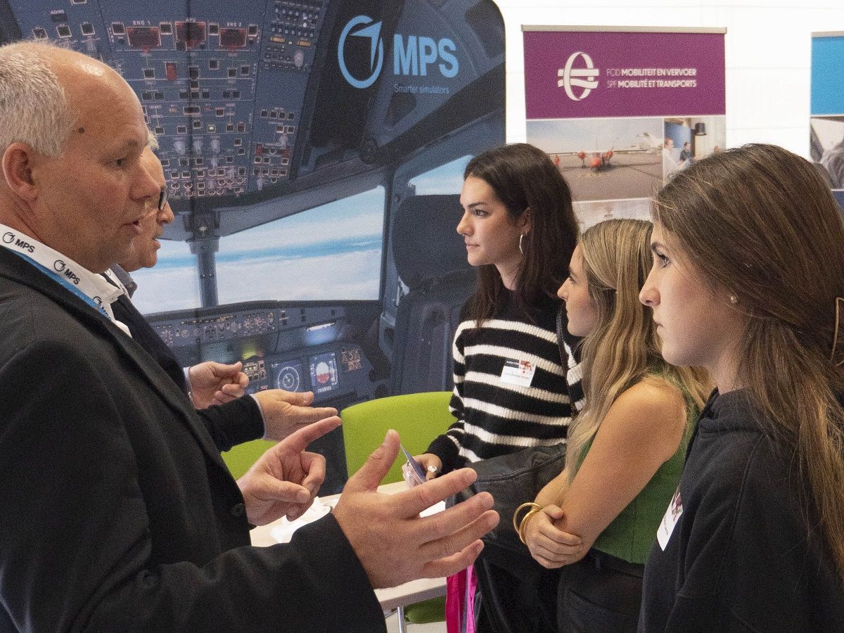 MPS Sponsors Aviation4Girls Event | Halldale Group